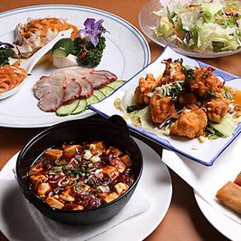 【附无限畅饮♪超人气套餐!】虾辣椒、麻婆豆腐等8道菜4000日元(含税)