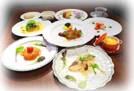 アリスフルコースディナー    前菜、パスタ肉料理、魚料理、お飲物までの、フルコースです