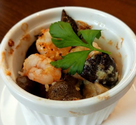 海老とキノコのガーリックバター