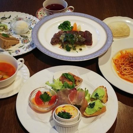 愛麗絲晚餐 6,300日元[8道菜，包括開胃菜、肉類或魚類菜餚和甜點]