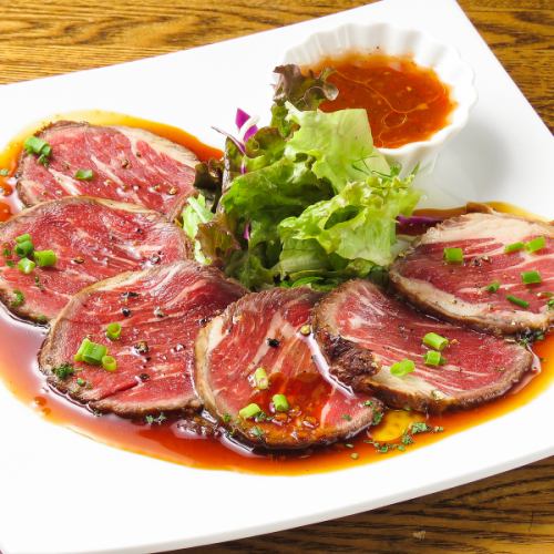 贅沢肉バル食べ放題も！