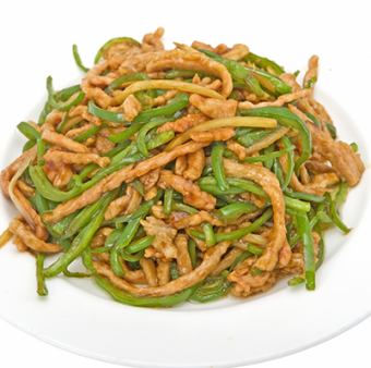 青椒肉絲(チンジャオロース)