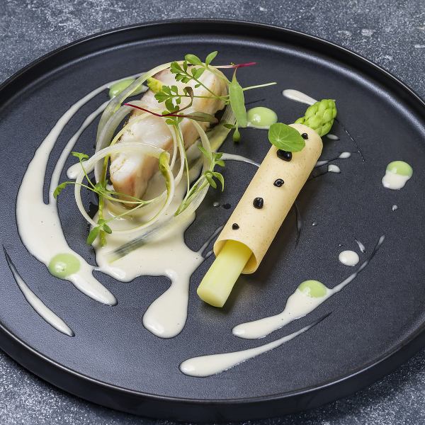 【お得ランチ】Menu Declic　全4皿【大満足のWメイン】　4,290円(税込）