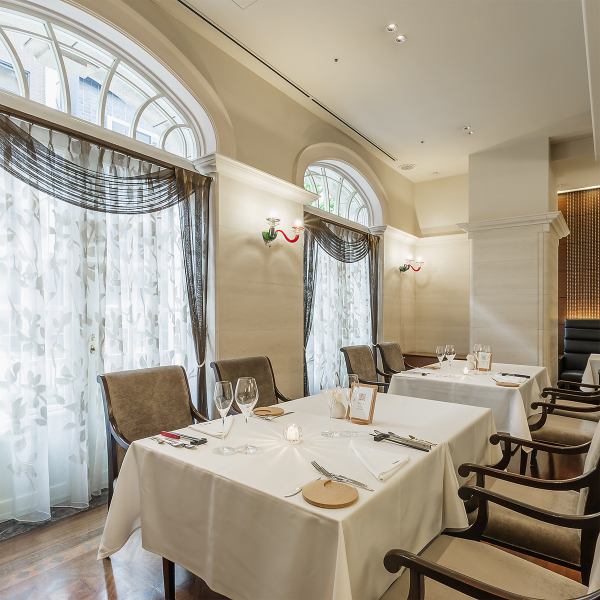 We also accept reservations for private use for groups of 10 or more.You can have fun in a private space.It is perfect for a variety of occasions, such as large parties, social gatherings, and dinner parties. Please feel free to contact us for more information.