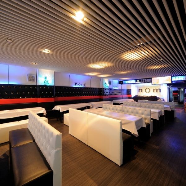 【機材や店内にも細かなこだわり】食材だけでなく、機材までこだわっているので、普段では感じることのできない雰囲気も楽しめます♪種類豊富なビールやワイン、こだわりのカクテルなど特別な気分で味わって♪