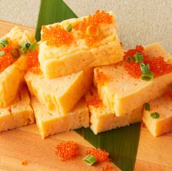厚焼き玉子いくら乗せ