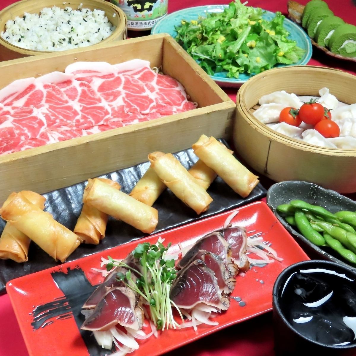 【2小時無限暢飲】春季特別套餐，有3種火鍋可供選擇：平日3000日元/週末3500日元