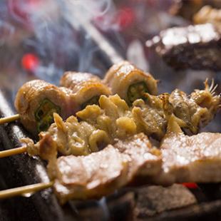 [Perfect for parties] 10 dishes including 5 pieces of yakitori, fried foods, and one dish! Easy course for 4,800 yen including 2 hours of all-you-can-drink