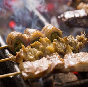 [Perfect for parties] 10 dishes including 5 pieces of yakitori, fried foods, and one dish! Easy course for 4,800 yen including 2 hours of all-you-can-drink