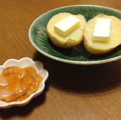 自家製塩辛を添えたじゃがバター