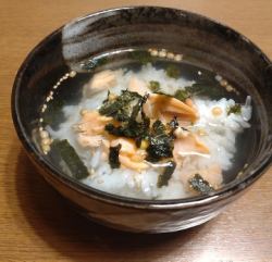 お茶漬け(鮭、うめ、明太、刻みわさび)