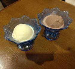 自家製濃厚アイス(バニラ、チョコ、抹茶)