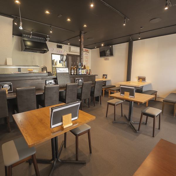 宴会は最大10名様までご利用いただけます◎地域の集まりや、同窓会、サークルの打ち上げなど様々なシーンでの宴会にぴったりです。飲み放題付きコースもご用意していますので、皆様で美味しい料理とお酒を囲んでワイワイお楽しみいただけます♪