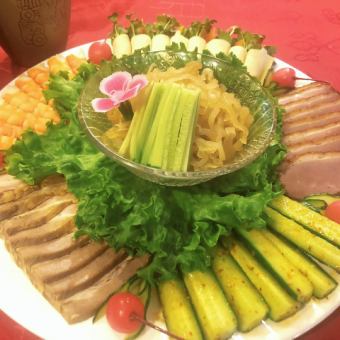 【豪华套餐】推荐！北京烤鸭、甜烤虾等9道菜品，附2小时无限畅饮，6,980日元（含税）