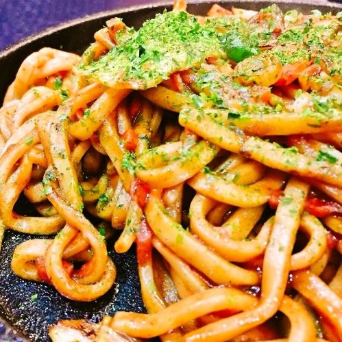 Soy sauce fried noodles