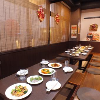 There is also a partition for those who care about the neighbors.We can accommodate banquets for small groups of 4 to 8 people ♪