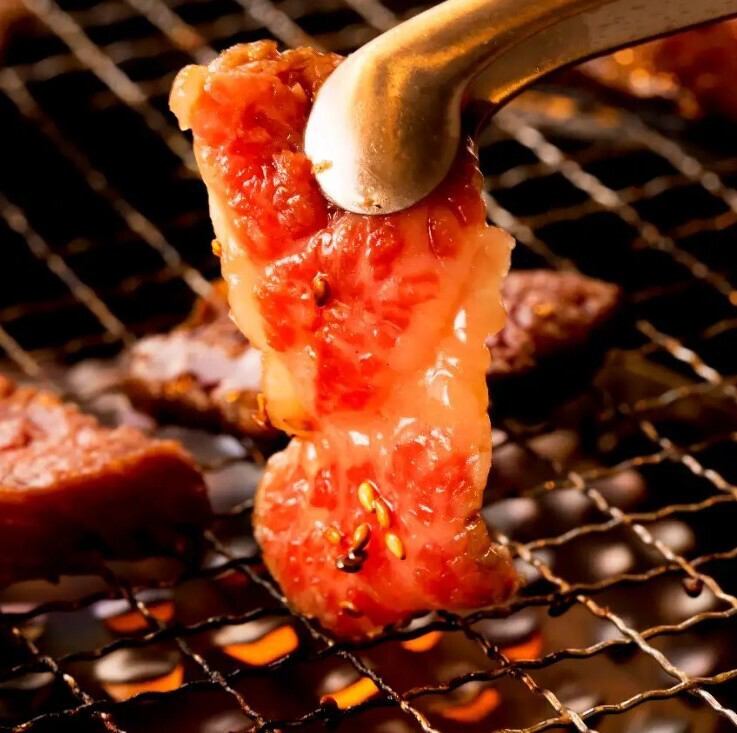 お得にいろいろ楽しめる☆肉寿司、揚げ物と豊富なラインナップ◎