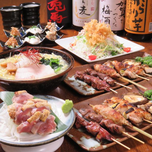 隆隆引以為傲的“ 7烤雞肉串”和受歡迎的“隆隆沙拉”等11種豪華套餐的價格均為4000日元◆包括無限量暢飲