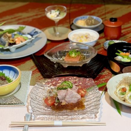 【ランチ限定】旬の食材を使用!i彩りコース◎4,400円 (税込) 8月