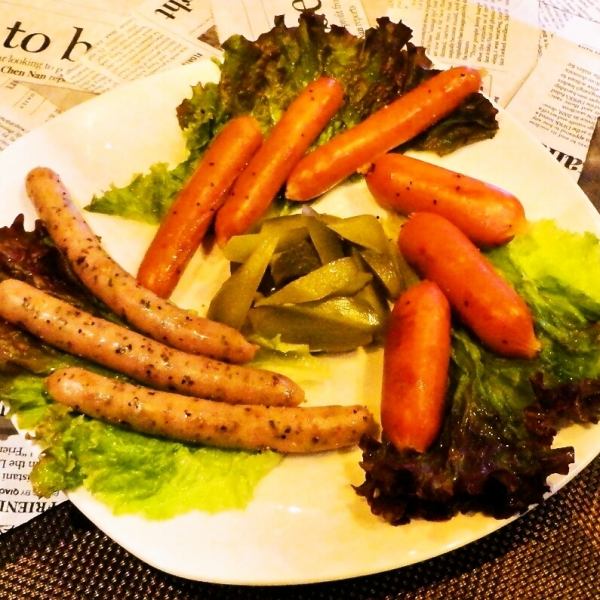 FOODメニューも豊富！大人数でも楽しめるアラカルト料理！パーティもおまかせ！
