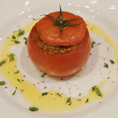 トマトのファルシ
