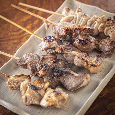 飲み放題付きコースを4500円でご提供しております！