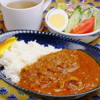 Chicken curry & salad