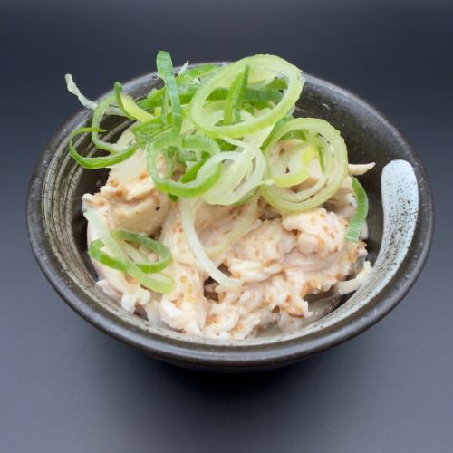 蒸し鶏の胡麻和え