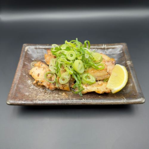 Grilled chicken with salt sauce