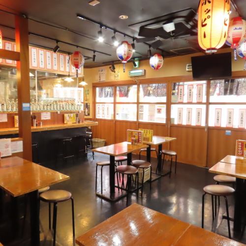 賑やかな雰囲気の店内です