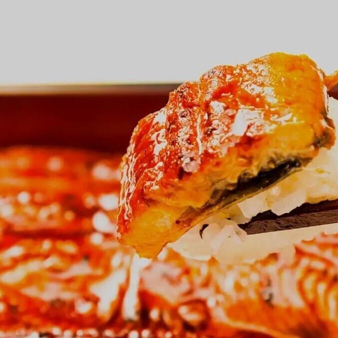 Eel is packed with nutrients that are beneficial for beauty. Delicious and beautiful.
