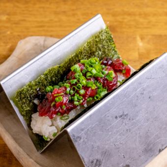 生肉鉄火の手巻き