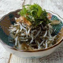 とんぶりしらすおろし