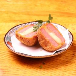 厚切りハムのチーズサンドカツ