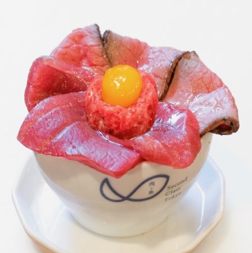 赤丼｜マグロ/ 黒毛和牛タタキ& ネギトロ卵黄