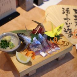 Specialty: Live horse mackerel sashimi from Amakusa