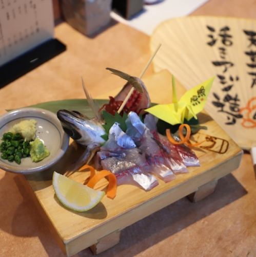 Specialty: Live horse mackerel sashimi from Amakusa