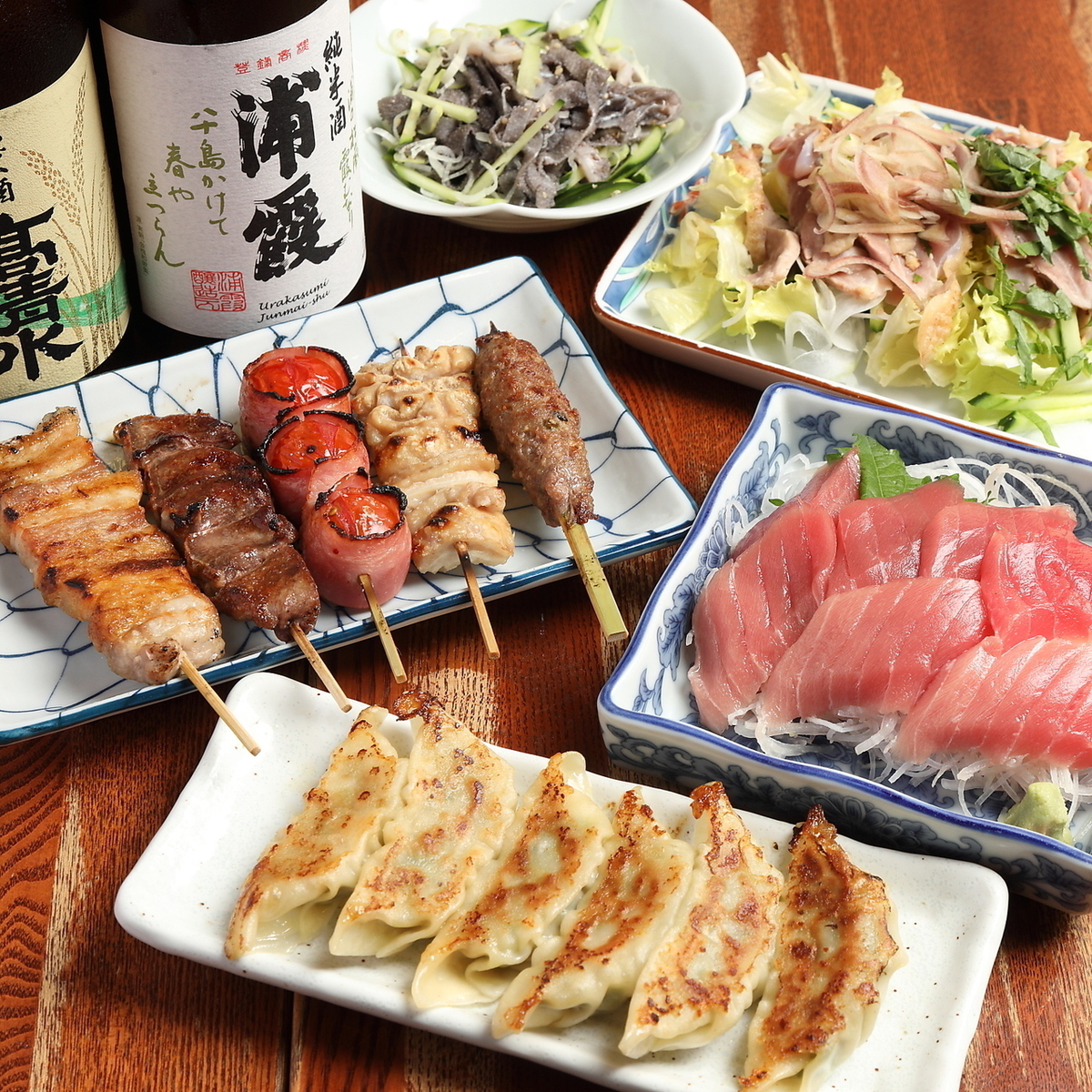 毎日仕入れる新鮮もつ焼きは5本880円～