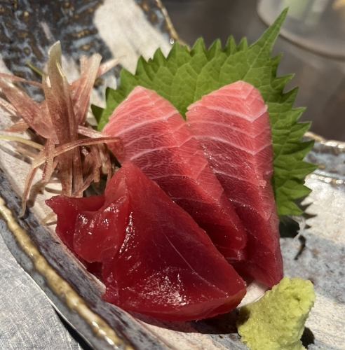 豊洲直送!生本鮪3切680円の贅沢。