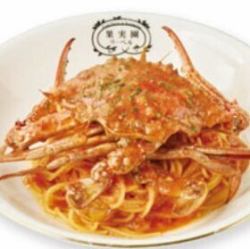 Blue crab in tomato cream sauce
