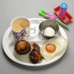 Children's curry (with juice, ice cream and toys)