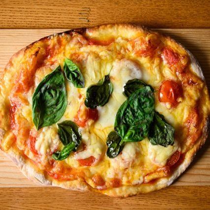 Tomato & Basil Pizza