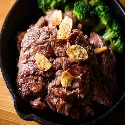 「絶品！牛ステーキ」などしゃぶしゃぶ以外も充実しております。