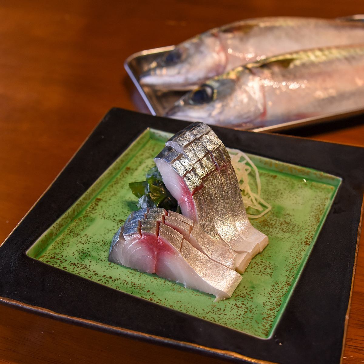 店主自らが全国から厳選した海鮮を使用した料理の数々