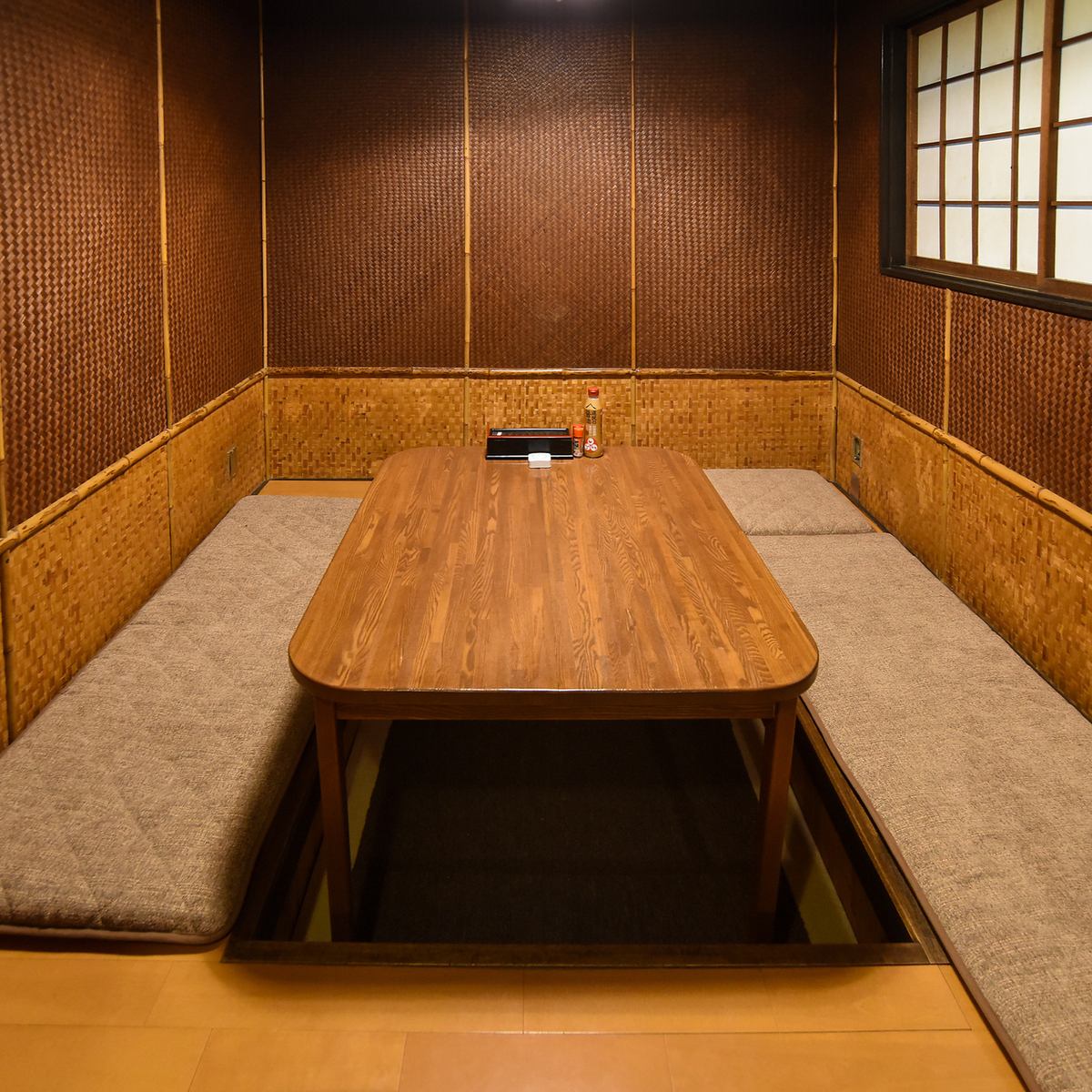 6名がけの完全個室席をご用意いたしております◎