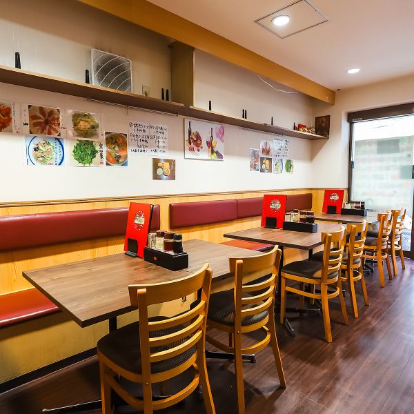 少人数以上のグループ利用に最適なお席を確保!人数に応じて快適に過ごせる空間をご用意できます。落ち着いた雰囲気の中で、美味しい料理とお酒を囲み、語らいの場をどうぞ♪!