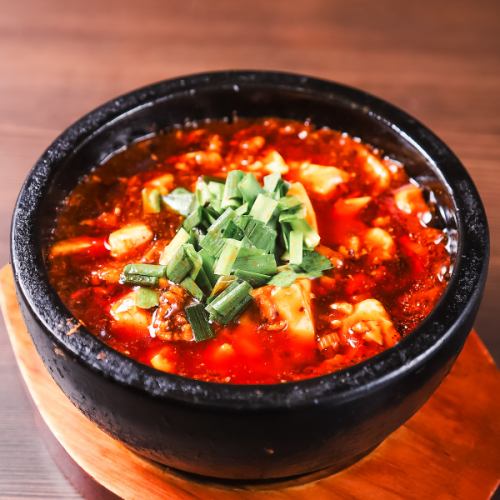 【熱々の香りが食欲を刺激!旨みと辛味の絶妙な融合◎】石燒麻婆豆腐