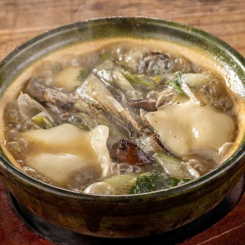 炭薫る黒炊き餃子