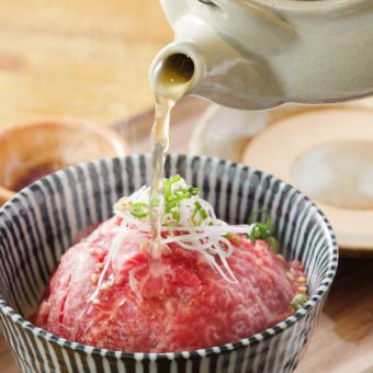 A luxurious meat feast with homemade shaved ice in the "Yakiniku Course"