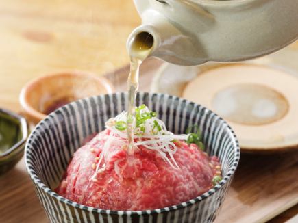 A luxurious meat feast with homemade shaved ice in the "Yakiniku Course"